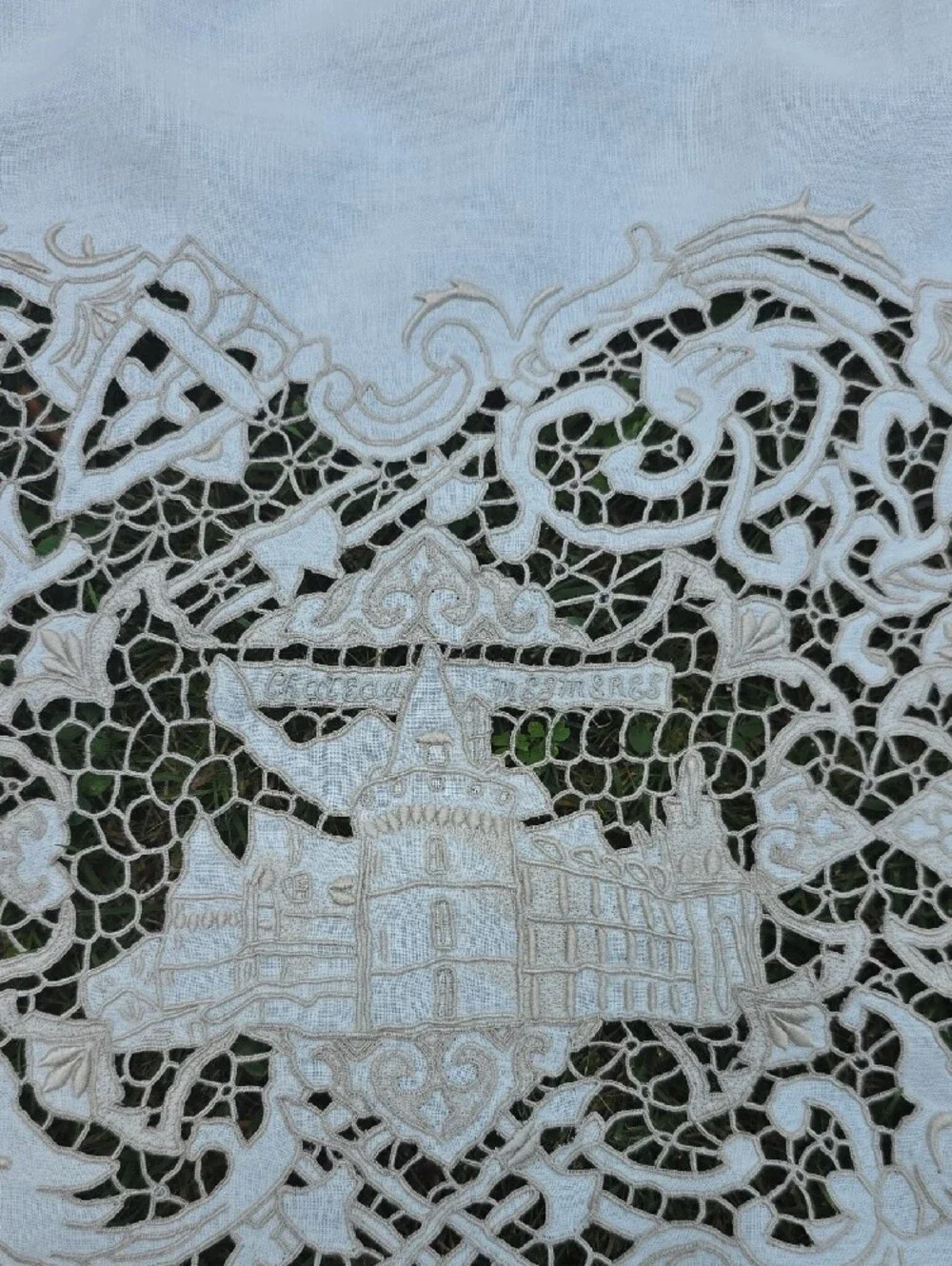 Joan Of Arc Art  Cutwork Tablecloth Tatting Techniq TUDOR OR STORYBOOK STYLE